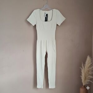 NWT MOOSLOVER Ribbed Seamless Jumpsuit - Cream/Off-White - Large